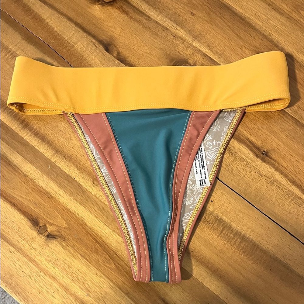 New without Tags Free People Beach Bottoms Medium